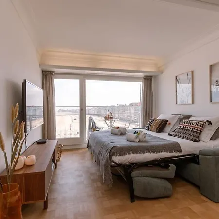Apartment Stunning Studio With Sea-view And Terrace *